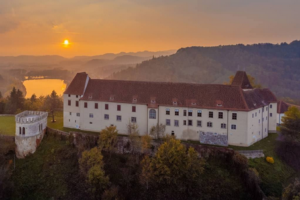 SchlossSeggau1
